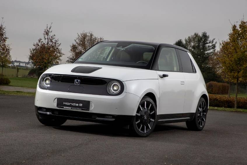 Elektro siegt: Der Honda E ist das deutsche Auto des Jahres Mit dem Titel "German Car of the Year 2021" hängt der kleine Stromer aus Japan sogar den VW Golf ab.