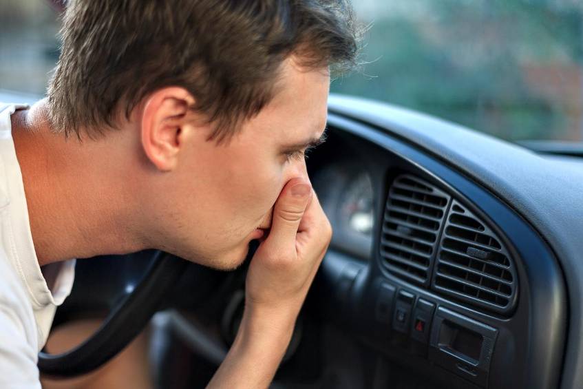 Was gegen eine stinkende Klimaanlage wirklich wirkt Wenn die Luftzufuhr im Auto mieft, wird es Zeit zu handeln. Dafür ist auch Ihre Gesundheit dankbar.