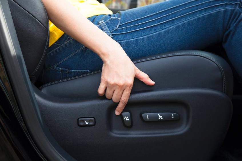 Besser unterwegs: So stellen Sie den Autositz perfekt ein Sie richtige Sitzposition ist am Steuer wichtig für Komfort und Sicherheit. Wie finden Sie sie also?