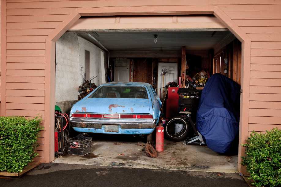 https://www.carmada.de/wp-content/uploads/2022/04/artikelbild-01-diese-dinge-sind-in-der-autogarage-tabu-gettyimages-164979985.jpg